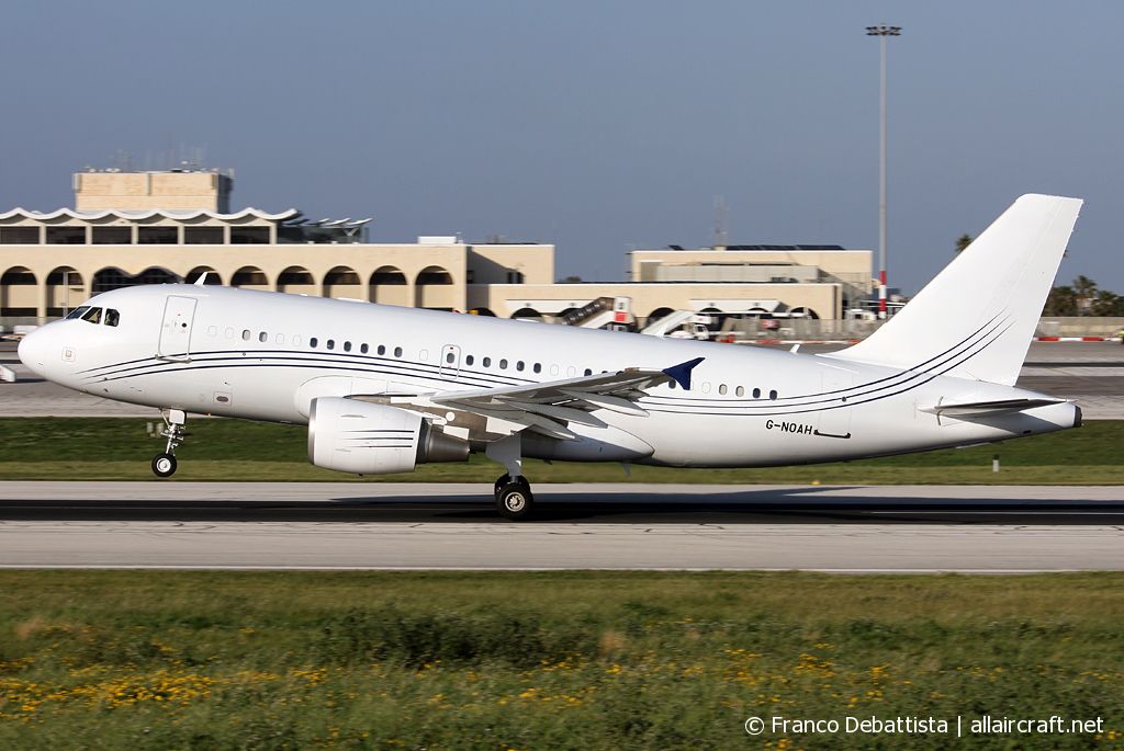 G-NOAH (3826) 2009 Airbus A319-115X(CJ)