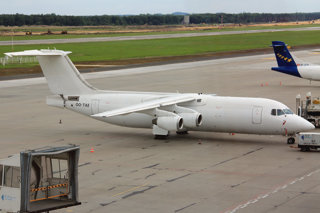 OO-TAE (E3182) 1990 British Aerospace BAe-146-300QT