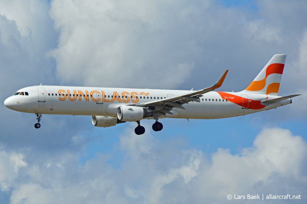 OY-TCD (6314) 2014 Airbus A321-211(WL)