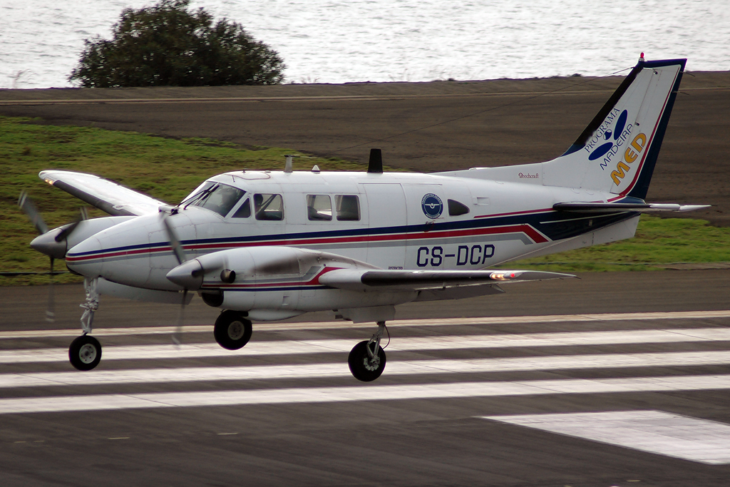 CS-DCP, (cn LM-22), Beechcraft A90-1