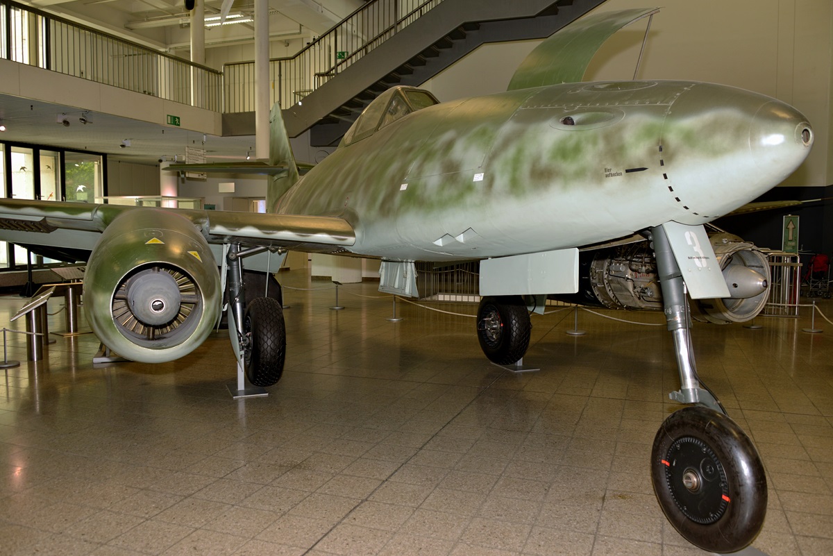 500071 / 3, (cn 500071), Messerschmitt Me-262A-1B Schwalbe