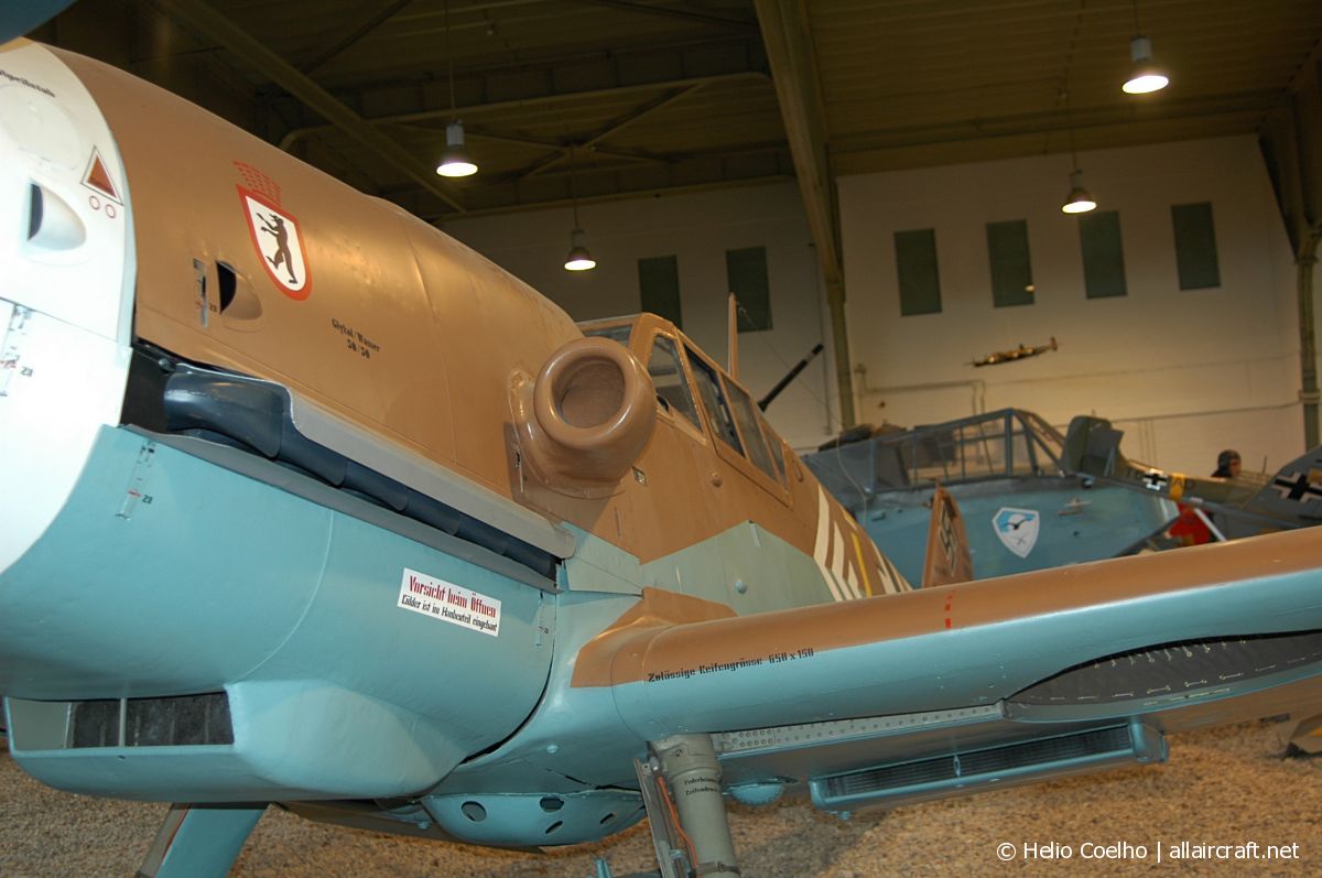 4 (10575) 1942 Messerschmitt Bf-109G-2
