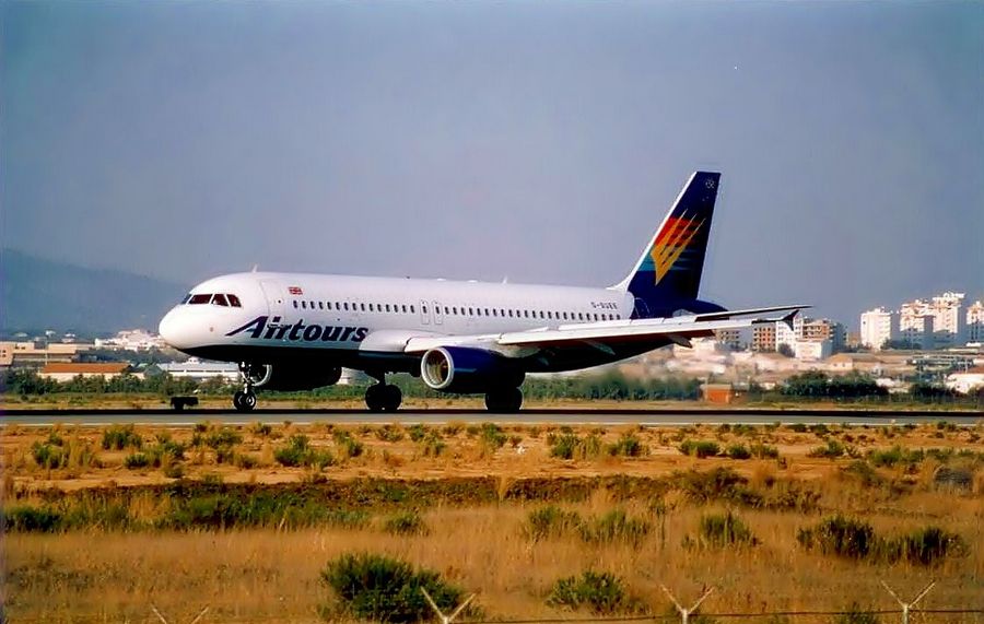 G-SUEE (363) 1992 Airbus A320-231