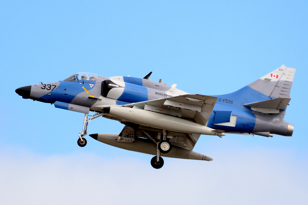 C-FGZS (MSN 14349) McDonnell Douglas A-4N Skyhawk
