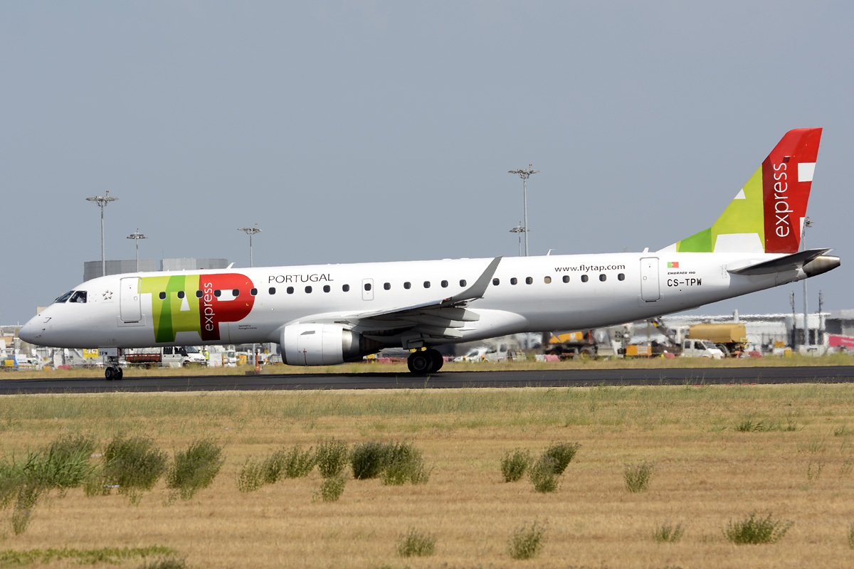 CS-TPW (19000550) Embraer 190-100LR