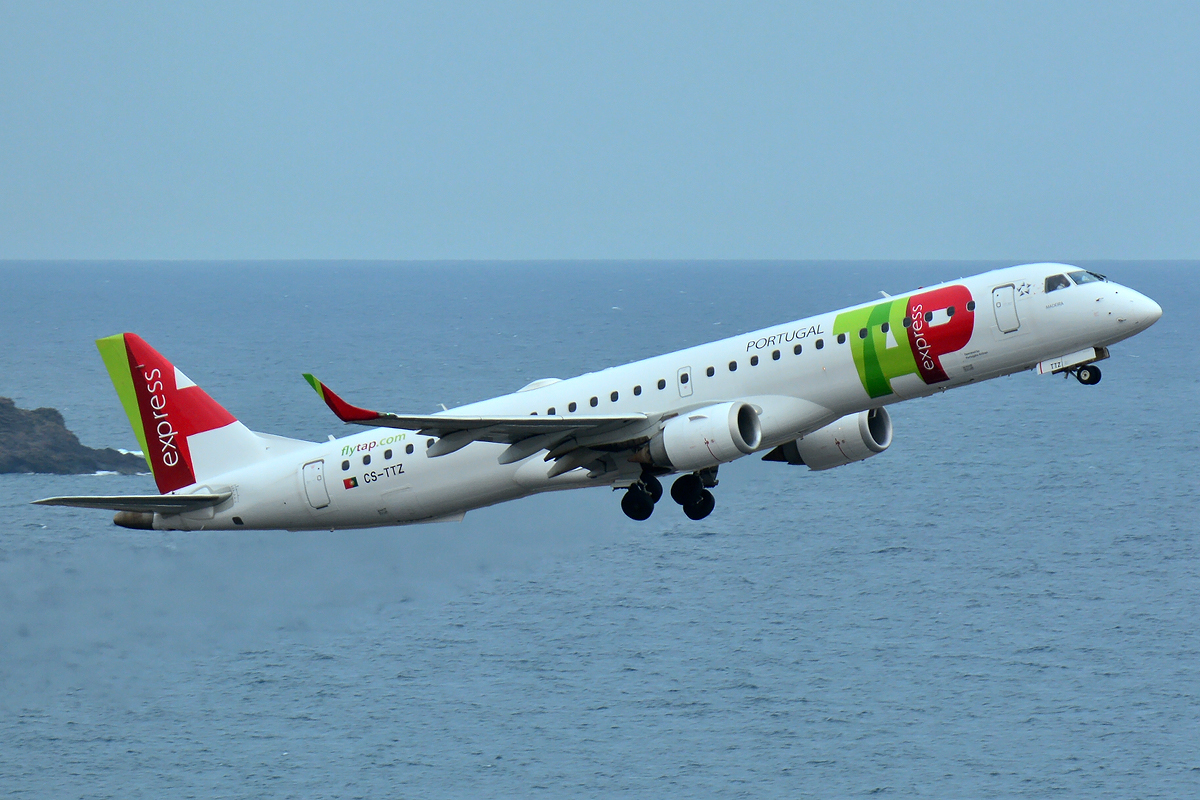 CS-TTZ (19000628) Embraer 190-200IGW