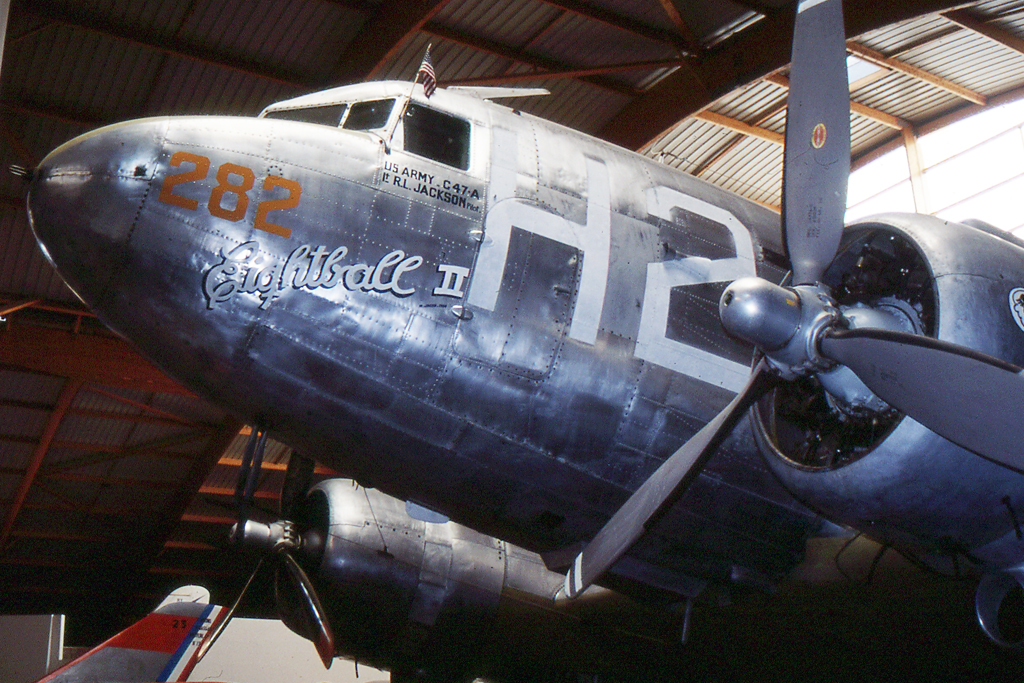 44-76420 (32752) 1944 Douglas C-47B-25-DK Skytrain