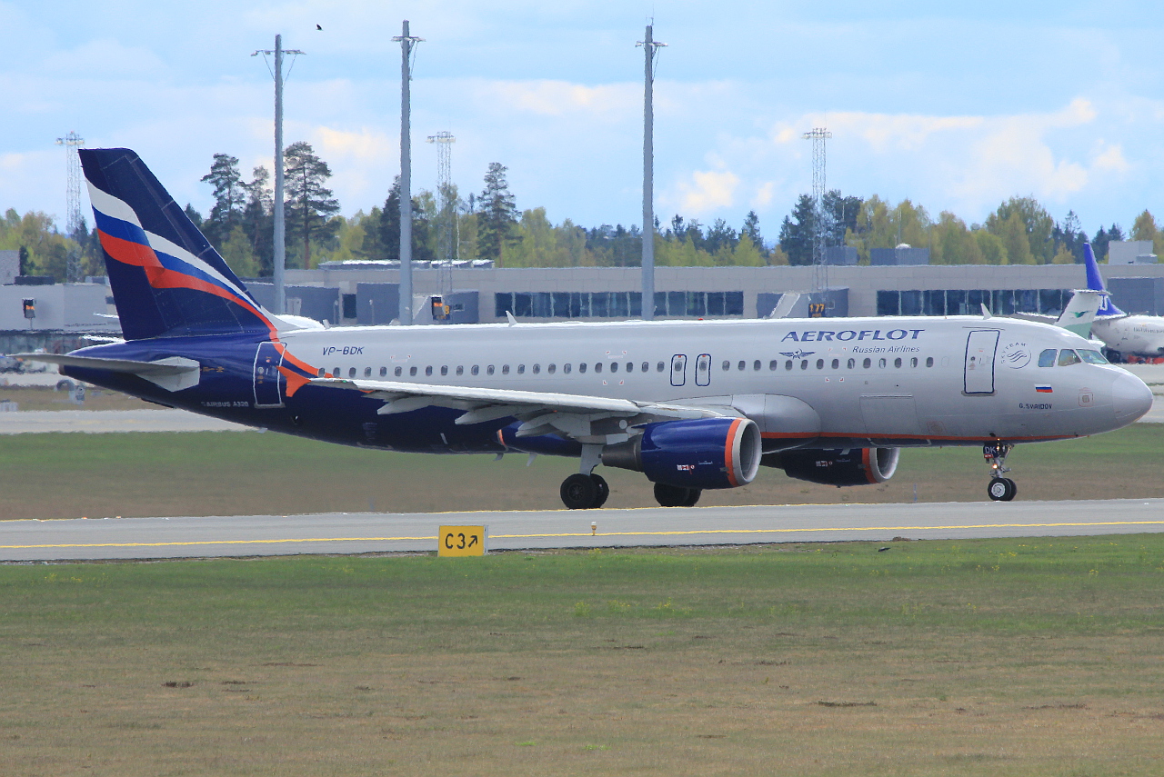 VP-BDK (cn 2106) Airbus A320-214