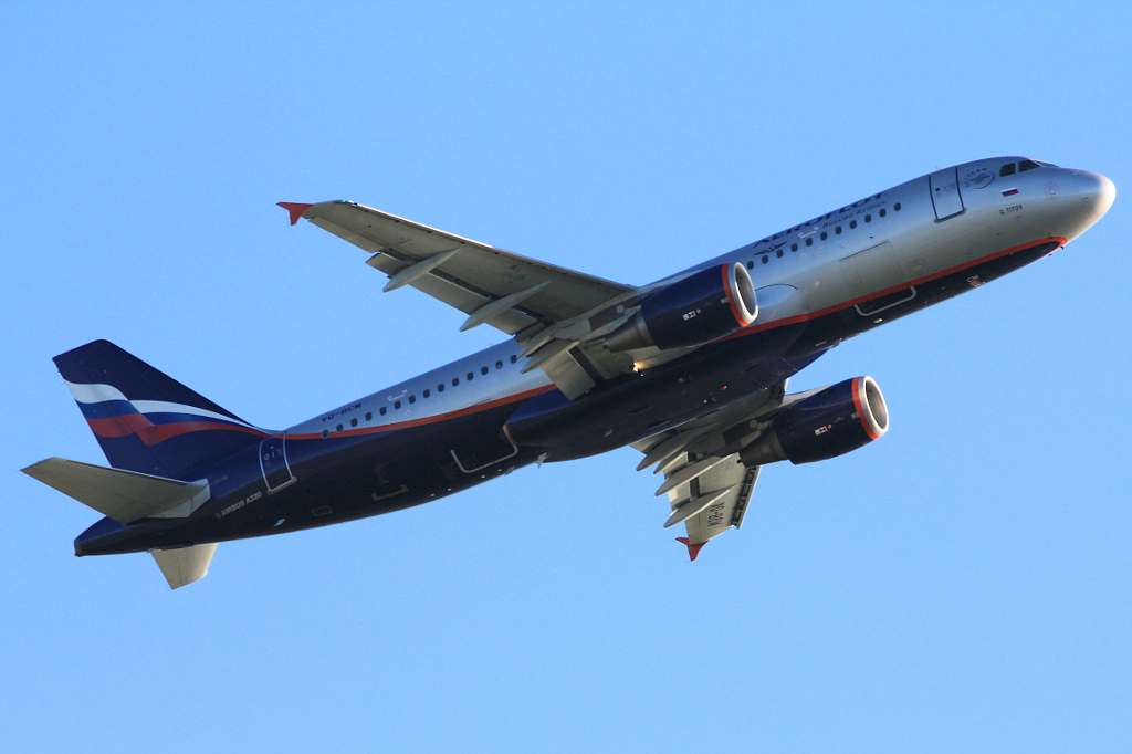 VQ-BCM, (cn 3923), Airbus A320-214