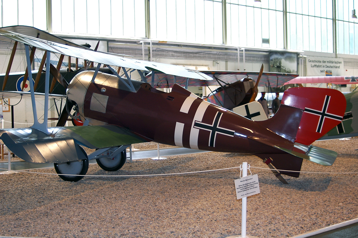 Siemens-Schuckert D-lll (replica)