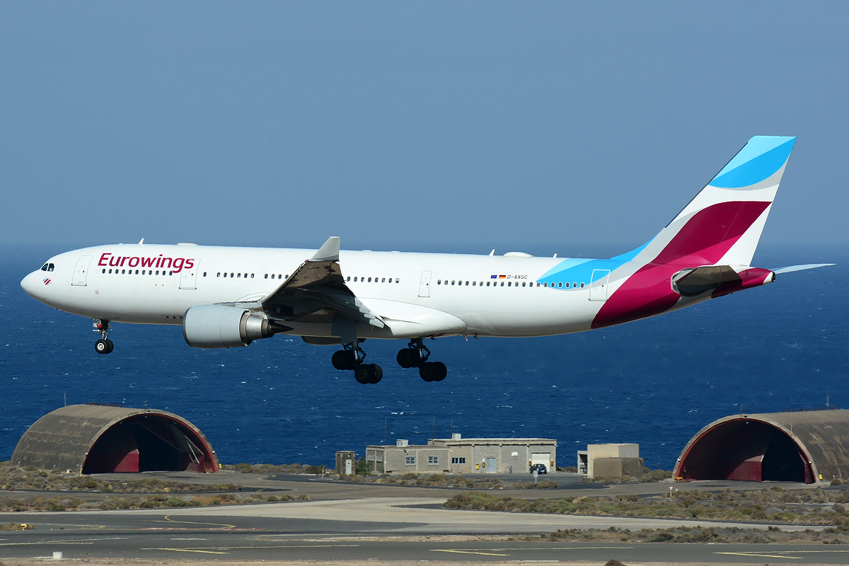 D-AXGC (555) 2003 Airbus A330-203
