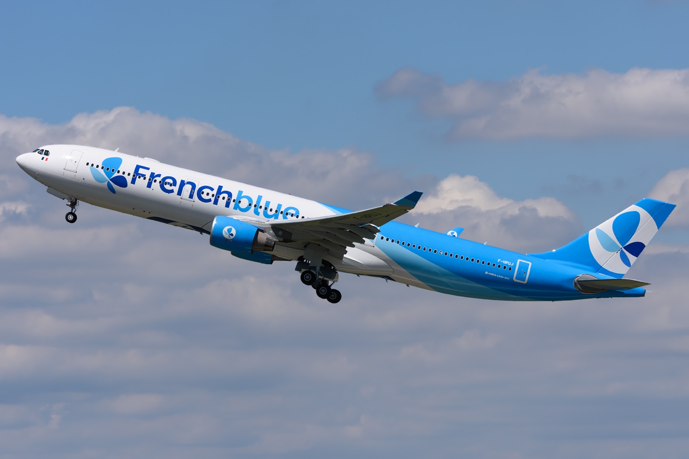 F-HPUJ (001727) Airbus A330-323