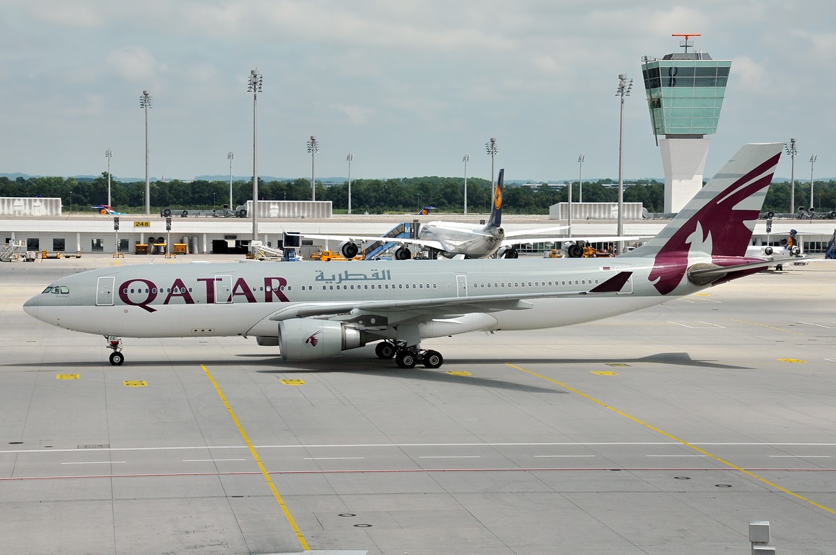 A7-ACE (571) 2004 Airbus A330-203