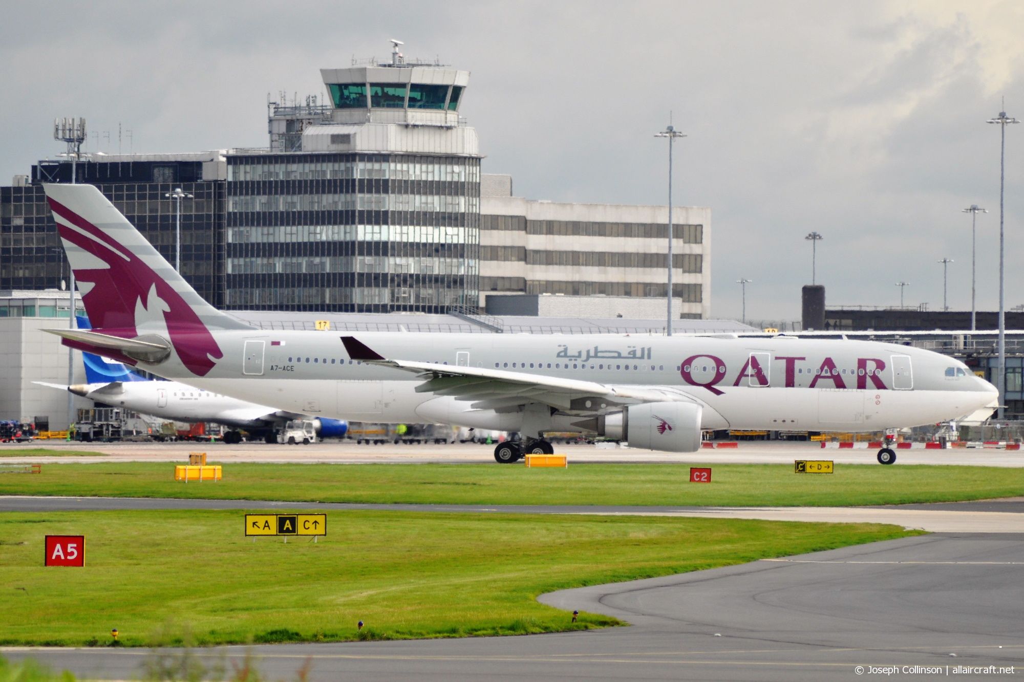 A7-ACE (571) 2004 Airbus A330-203