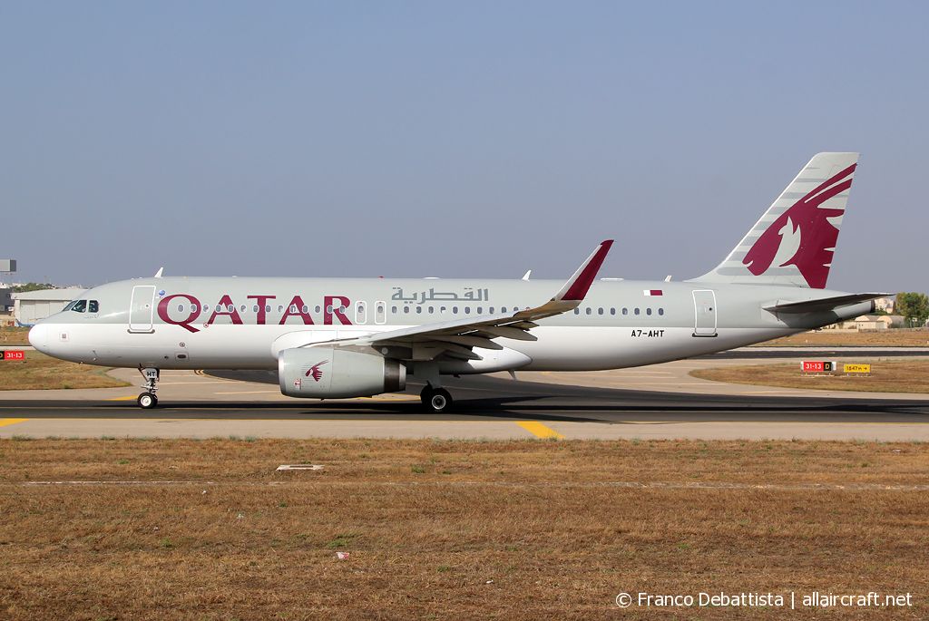 A7-AHT · Airbus A320-232 · (MLA / LMML)