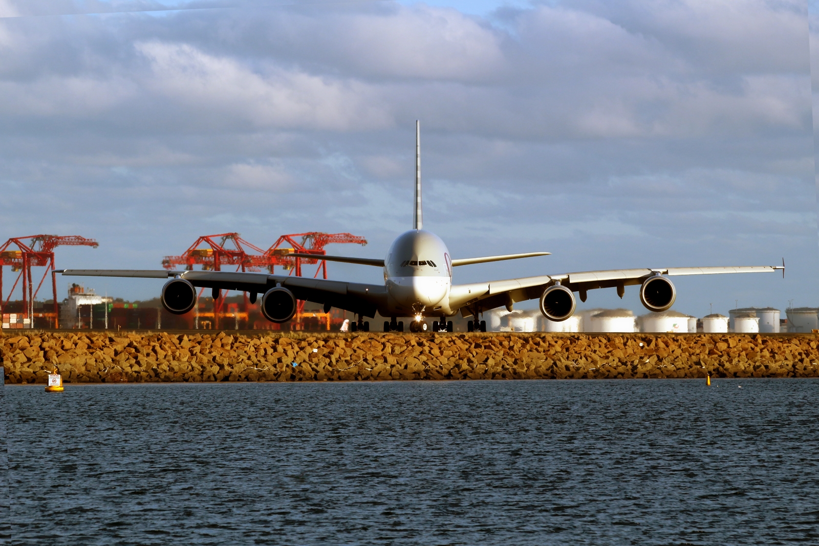 A7-APD (160) 2014 Airbus A380-861