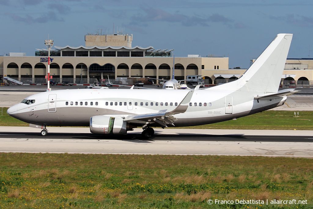 9H-MAC (24968) 1990 Boeing 737-548(WL)