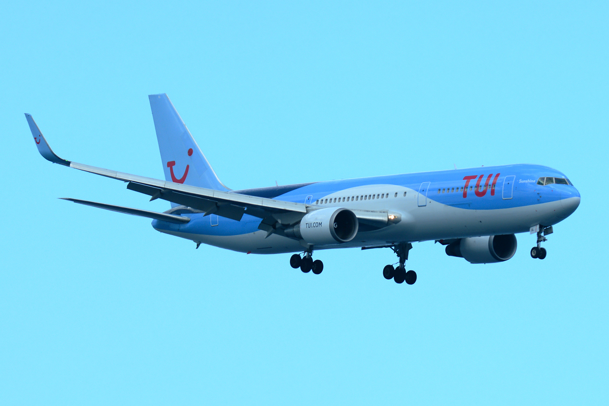 OO-JNL (29384) 2000 Boeing 767-304(ER)(WL)