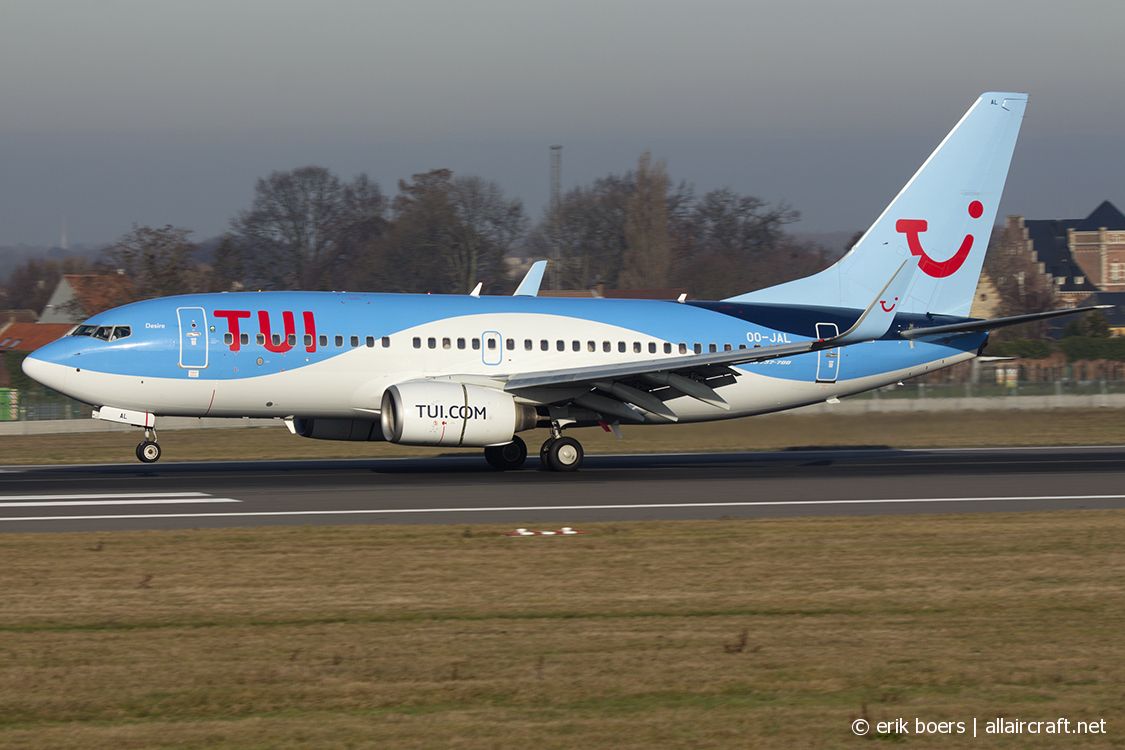 OO-JAL (30668) 2004 Boeing 737-7K2(WL)