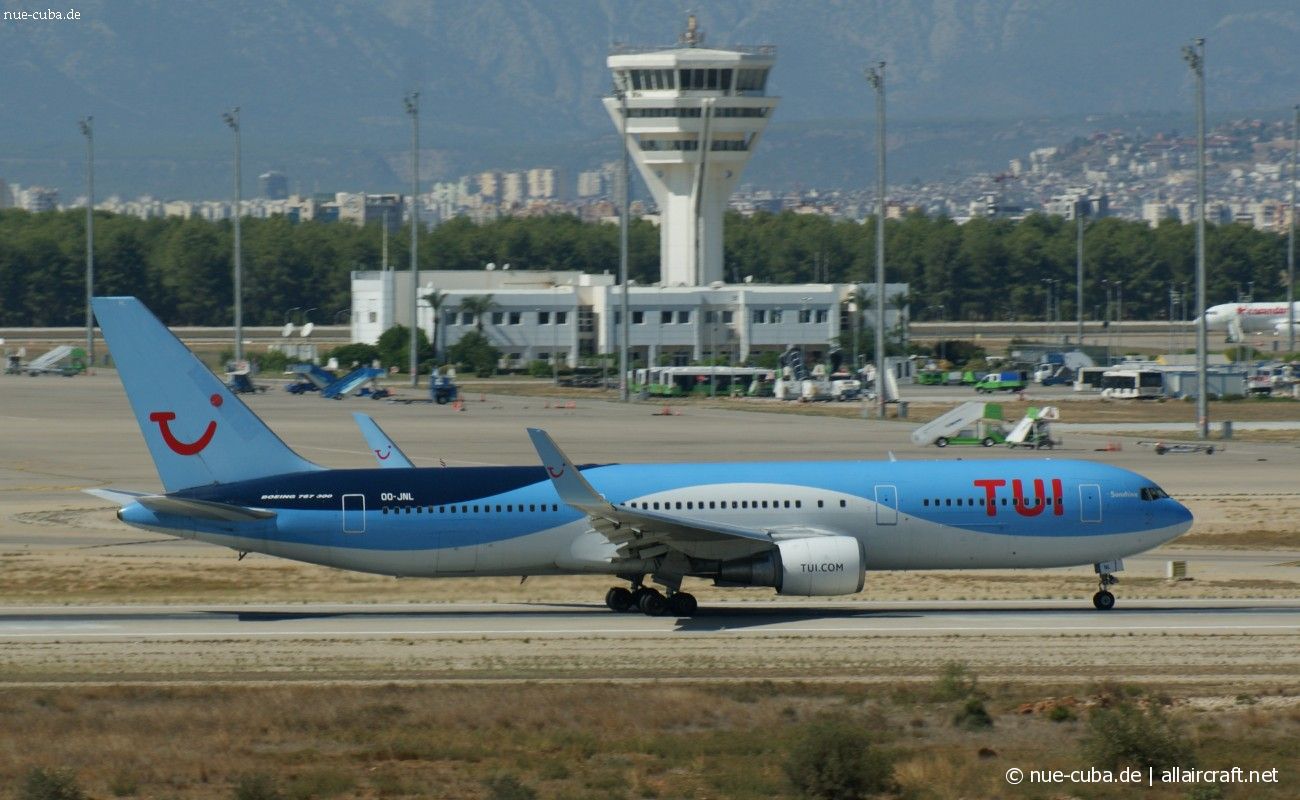 OO-JNL (29384) 2000 Boeing 767-304(ER)