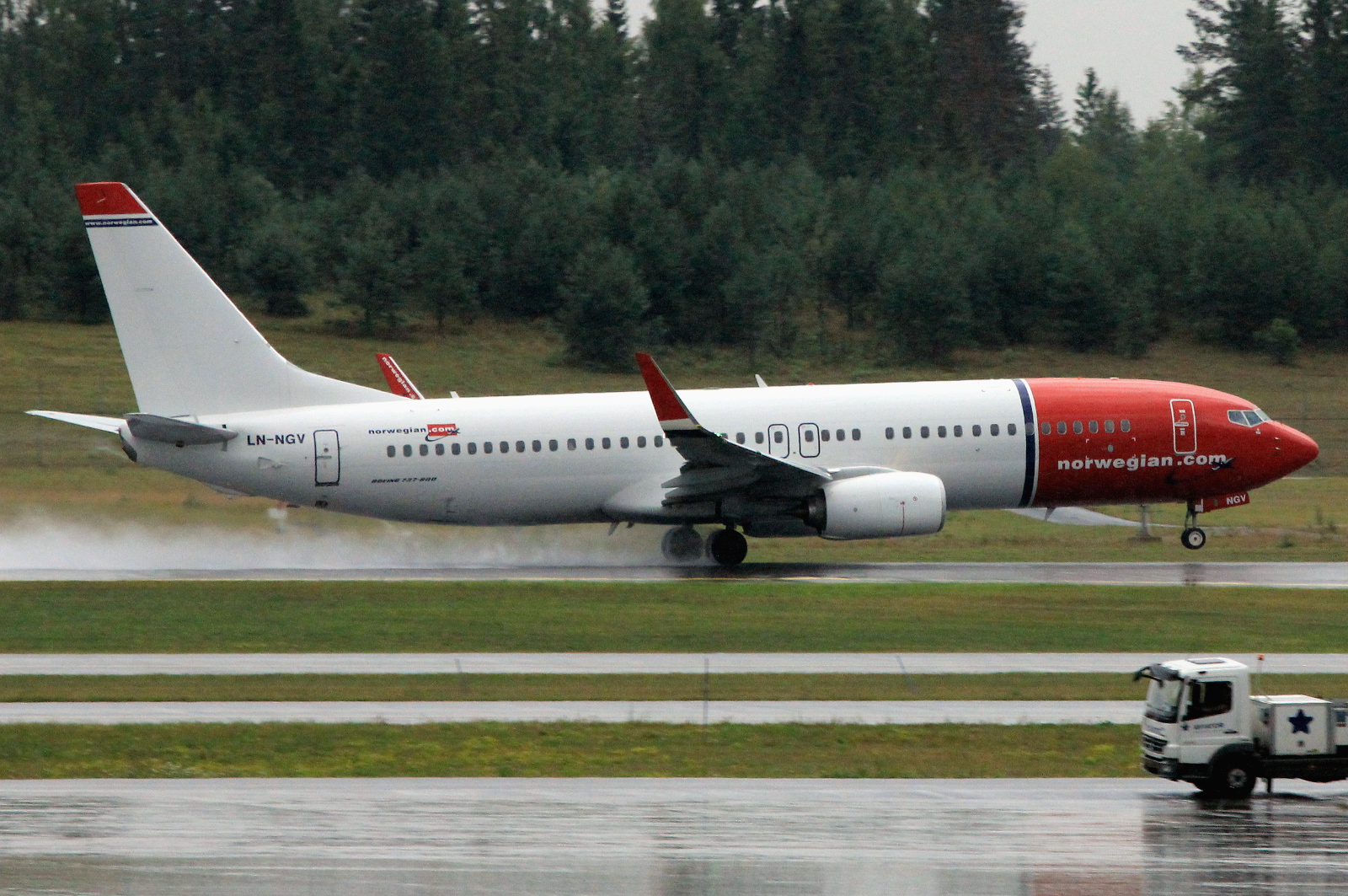 LN-NGV (39031) 2014 Boeing 737-8JP WL