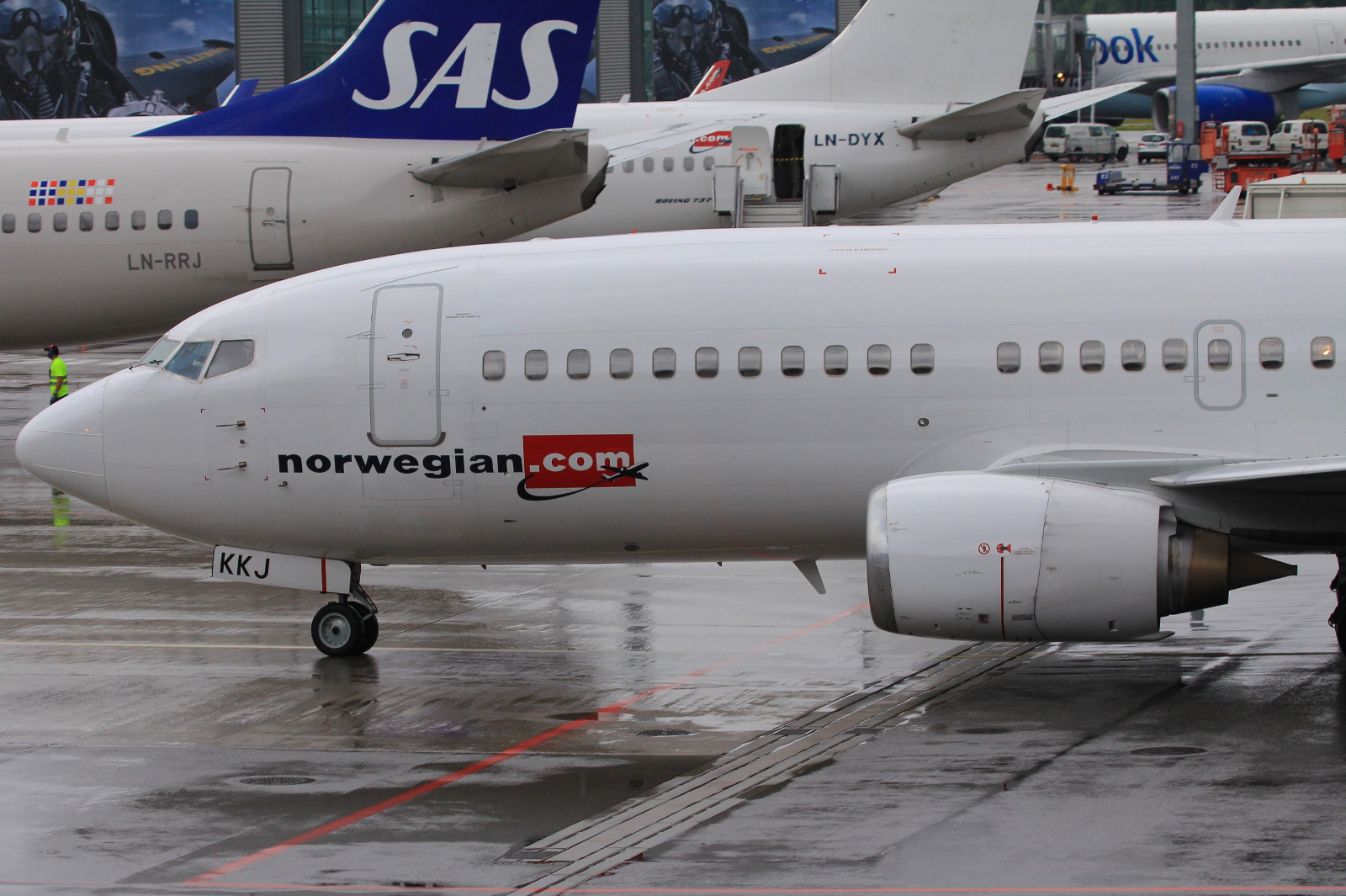 LN-KKJ, (cn 28564), Boeing 737-36N