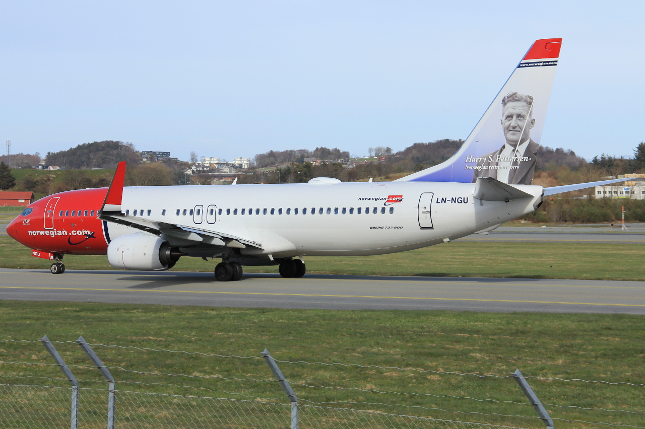 LN-NGU (39030) 2014 Boeing 737-8JP WL