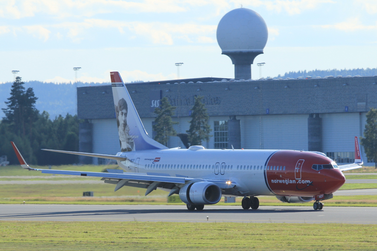 LN-NOY (39419) 2011 Boeing 737-8JP WL