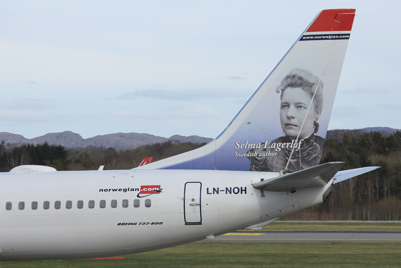 LN-NOH (36814) 2009 Boeing 737-86N WL