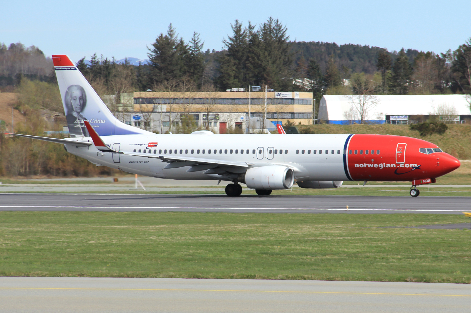 LN-NON (28620) 2000 Boeing 737-86N WL