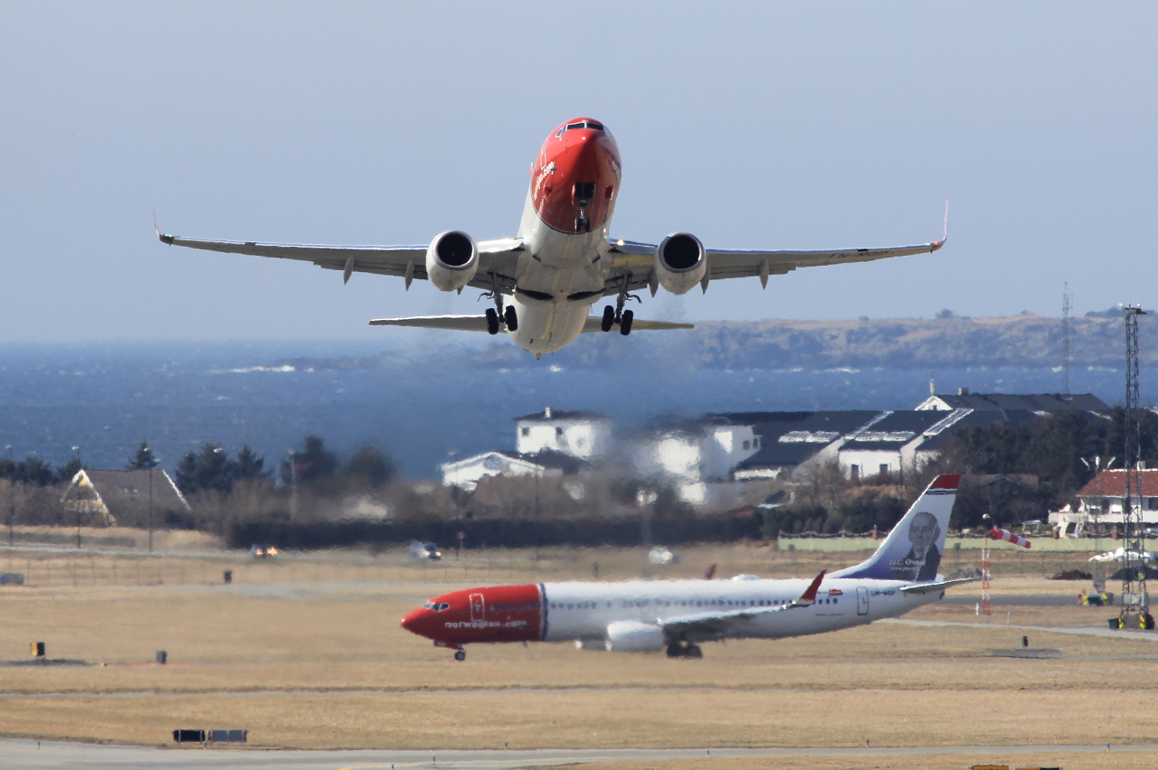 LN-NGD (39049) 2012 Boeing 737-8JP WL