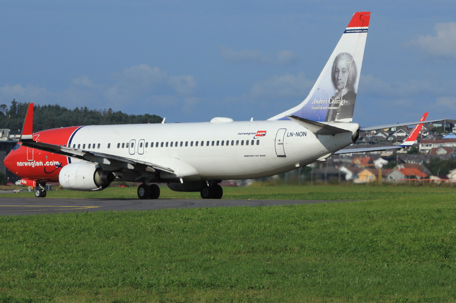 LN-NON (28620) 2000 Boeing 737-86N WL