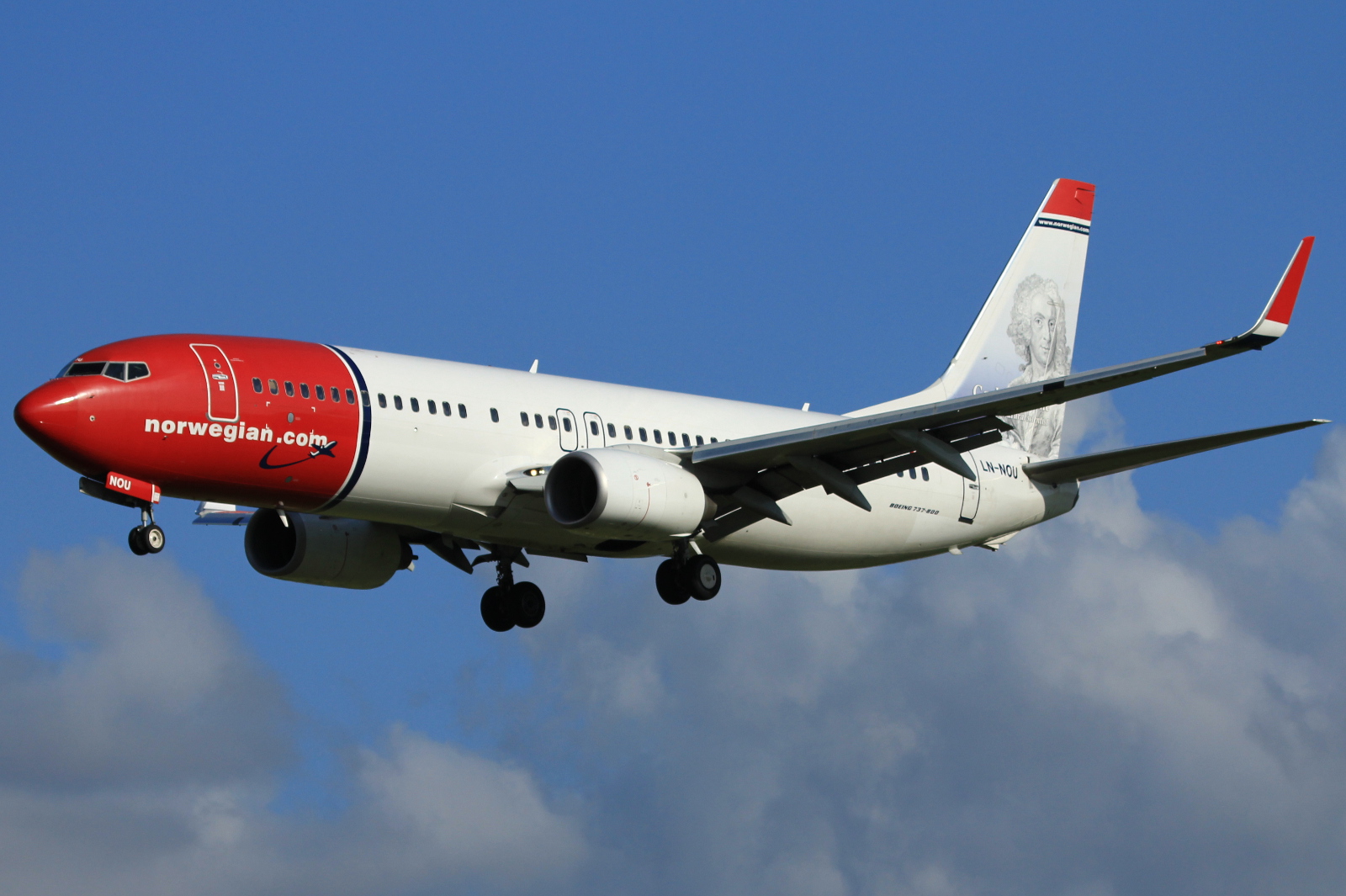 LN-NOU (29674) 2009 Boeing 737-8FZ(WL)