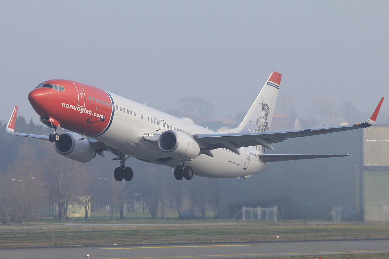 LN-NOJ (37884) 2010 Boeing 737-86N WL