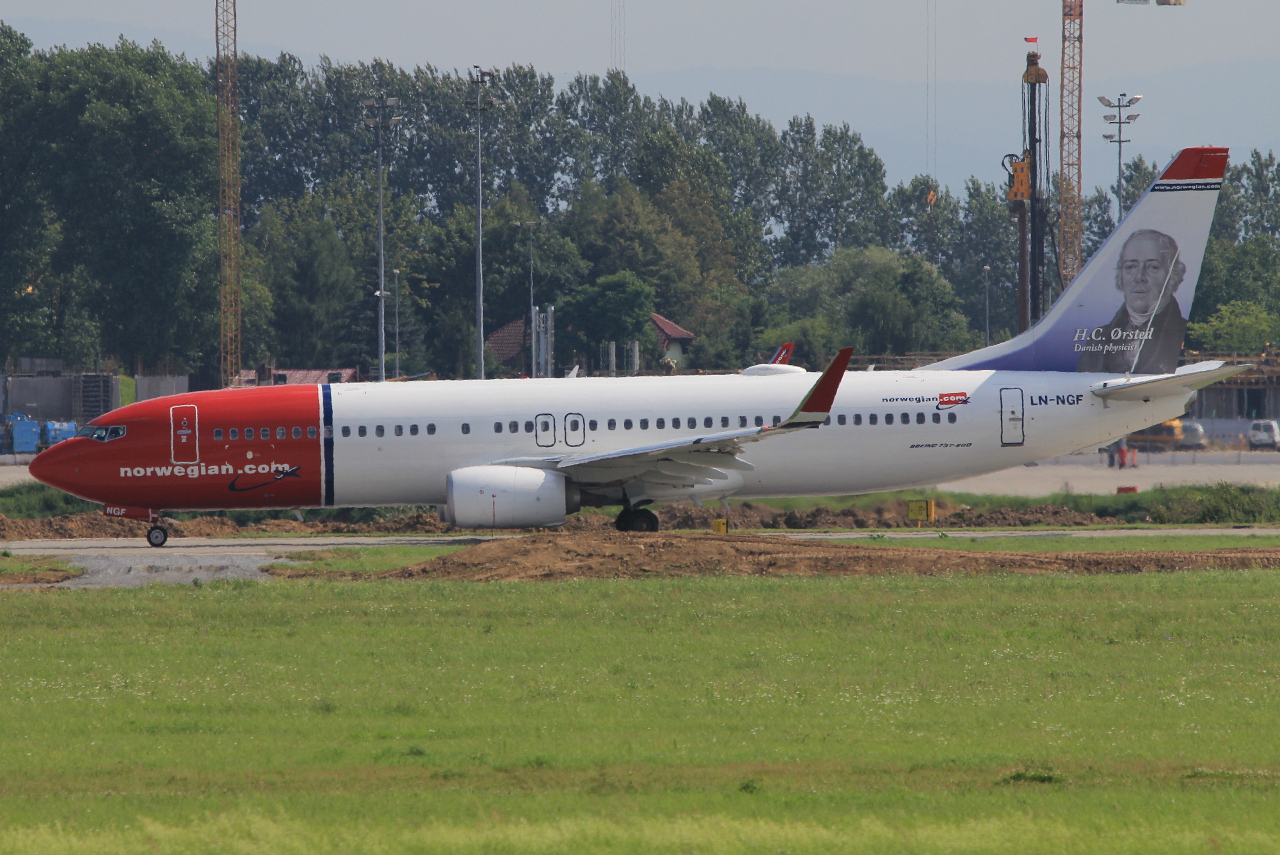 LN-NGF (39017) 2012 Boeing 737-8JP WL