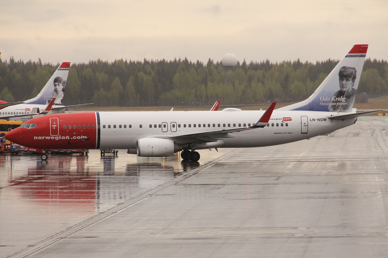 LN-NOW (37817) 2010 Boeing 737-8JP WL