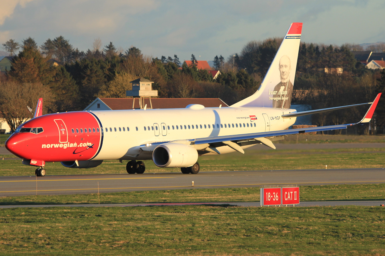 LN-NGP (39028) 2013 Boeing 737-8JP WL