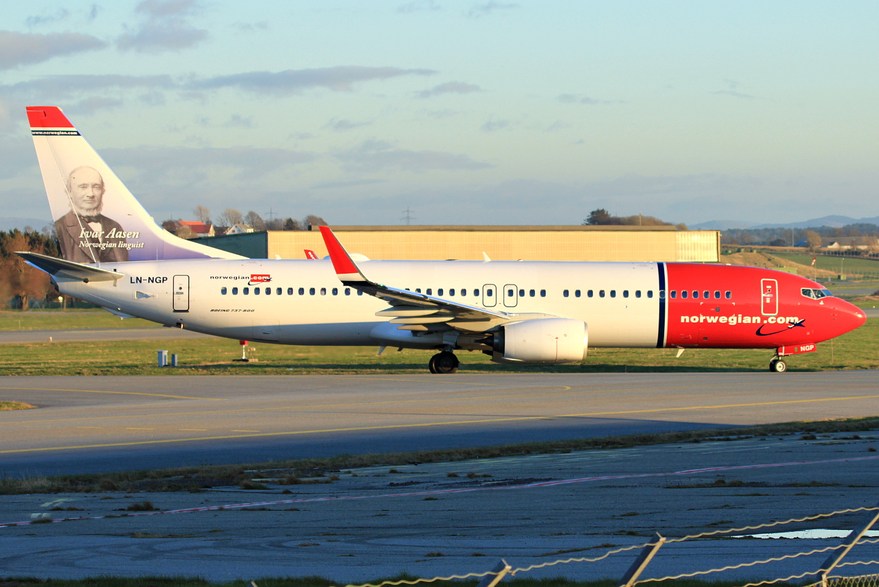LN-NGP (39028) 2013 Boeing 737-8JP WL