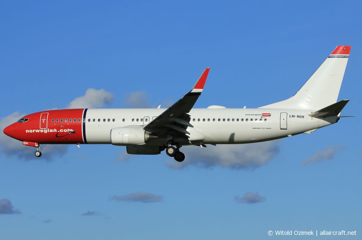 LN-NIH (43879) 2014 Boeing 737-8JP WL