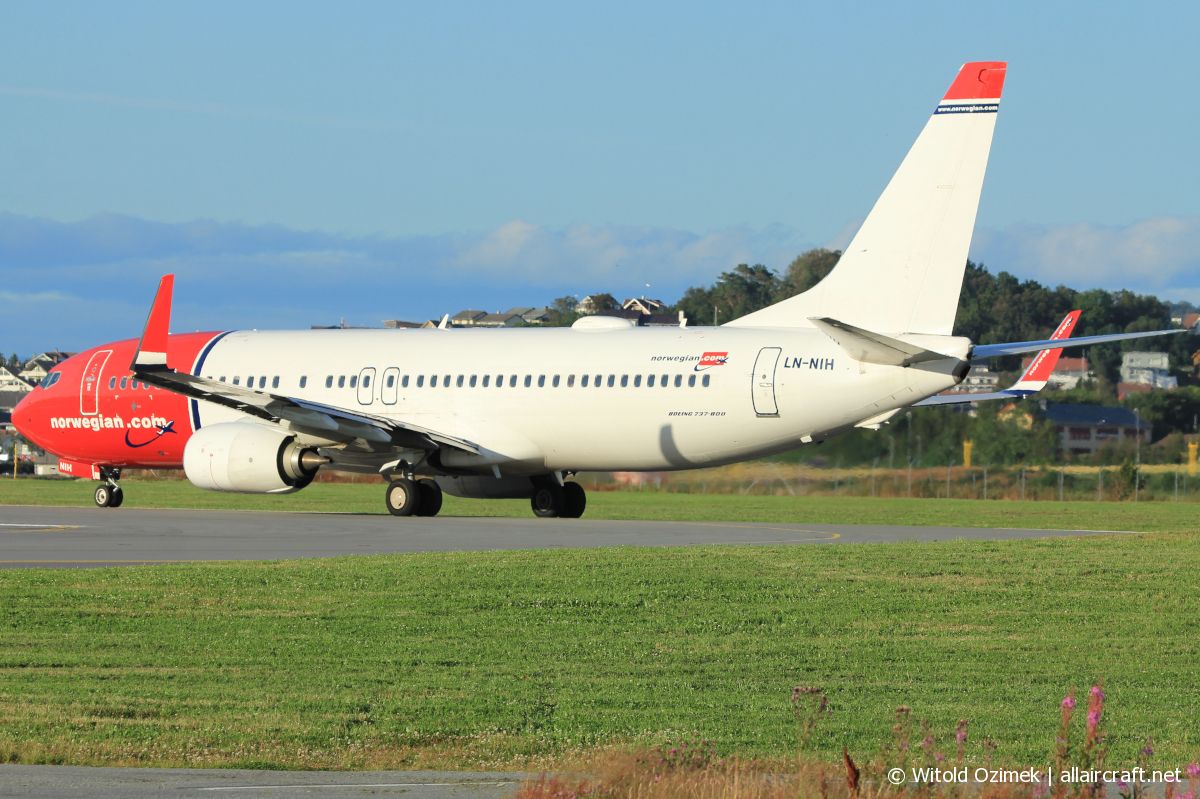 LN-NIH (43879) 2014 Boeing 737-8JP WL