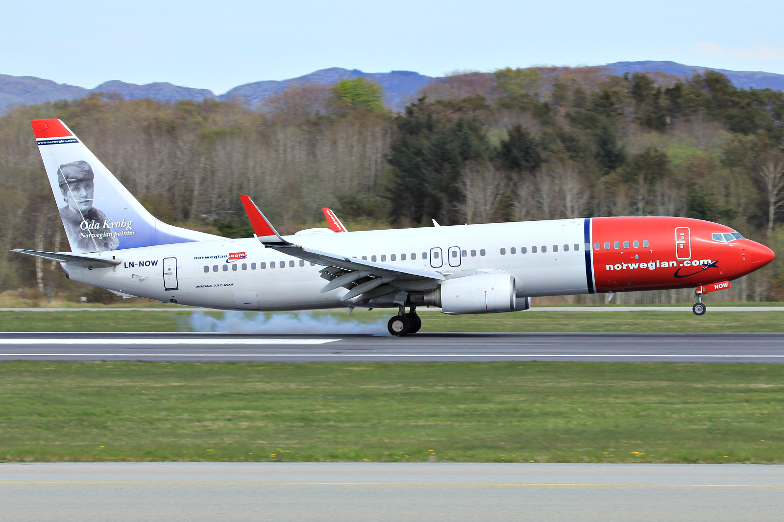 LN-NOW (37817) 2010 Boeing 737-8JP WL