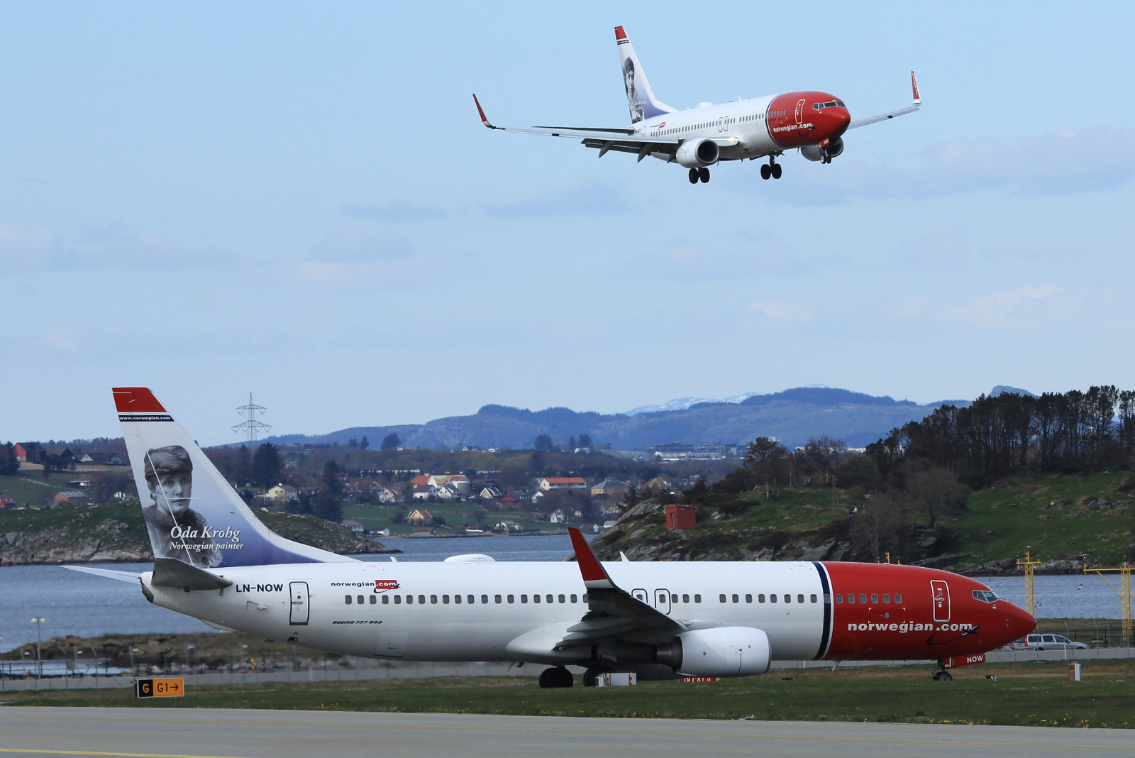 LN-NOW (37817) 2010 Boeing 737-8JP WL