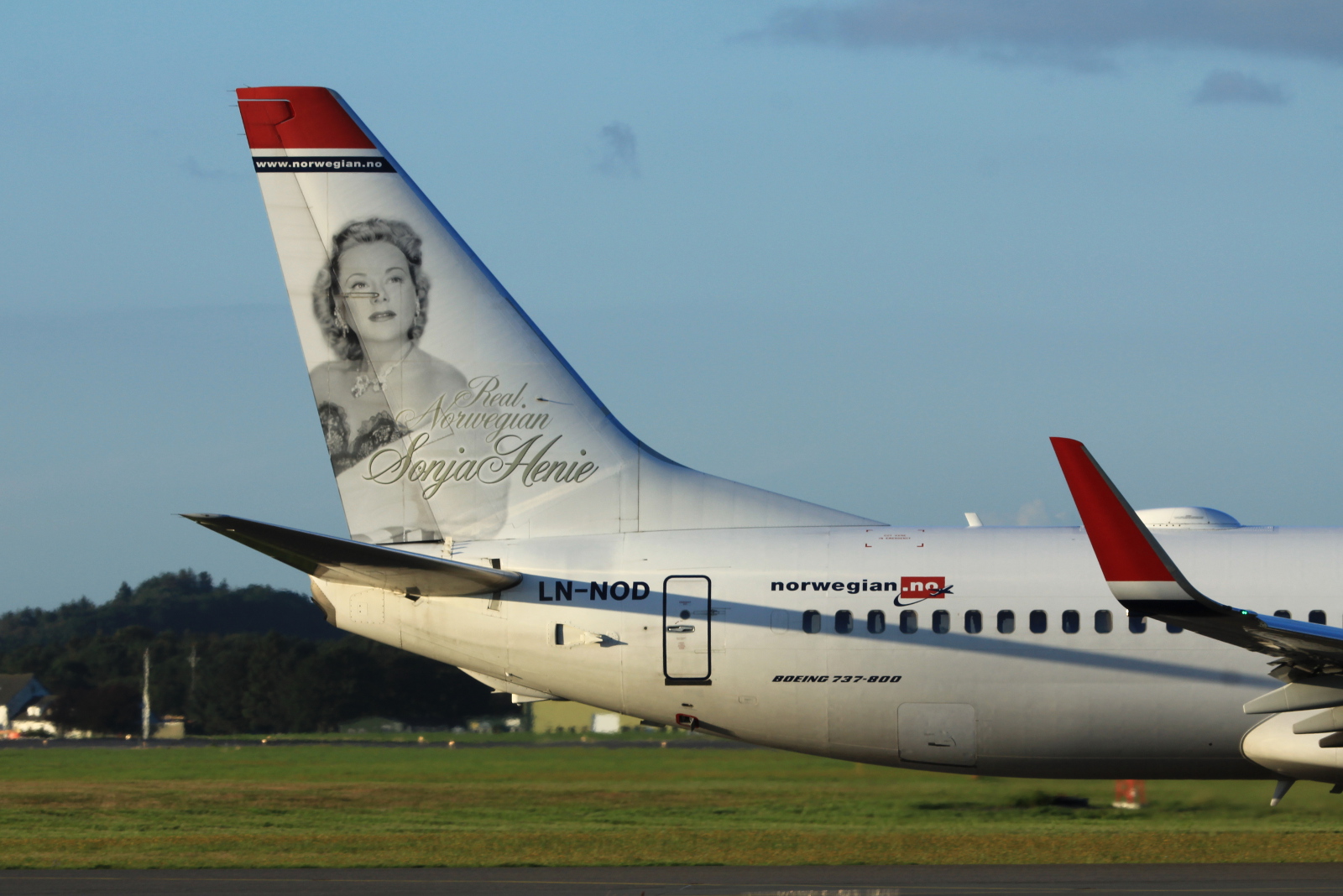 LN-NOD (35280) 2008 Boeing 737-8Q8(WL)