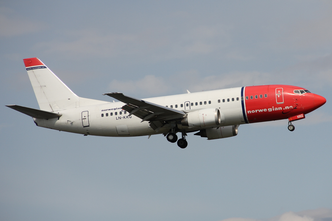 LN-KKQ (28658) 1997 Boeing 737-36Q