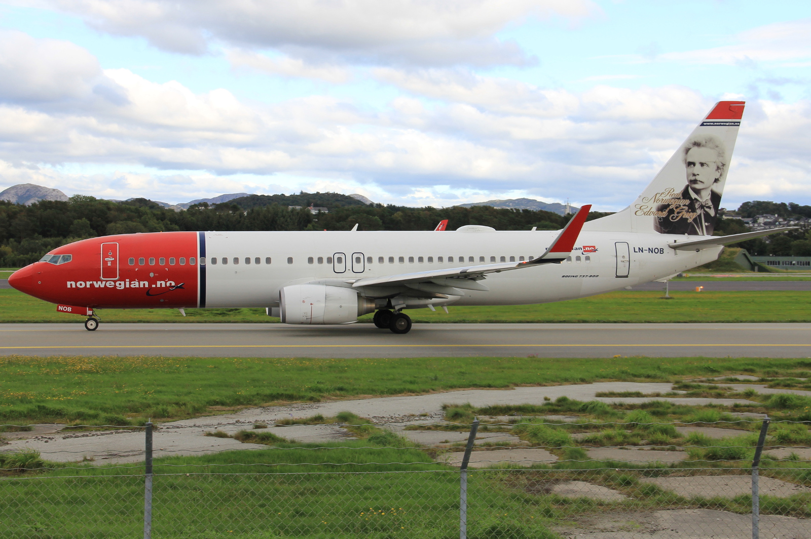 LN-NOB (34954) 2008 Boeing 737-8FZ WL