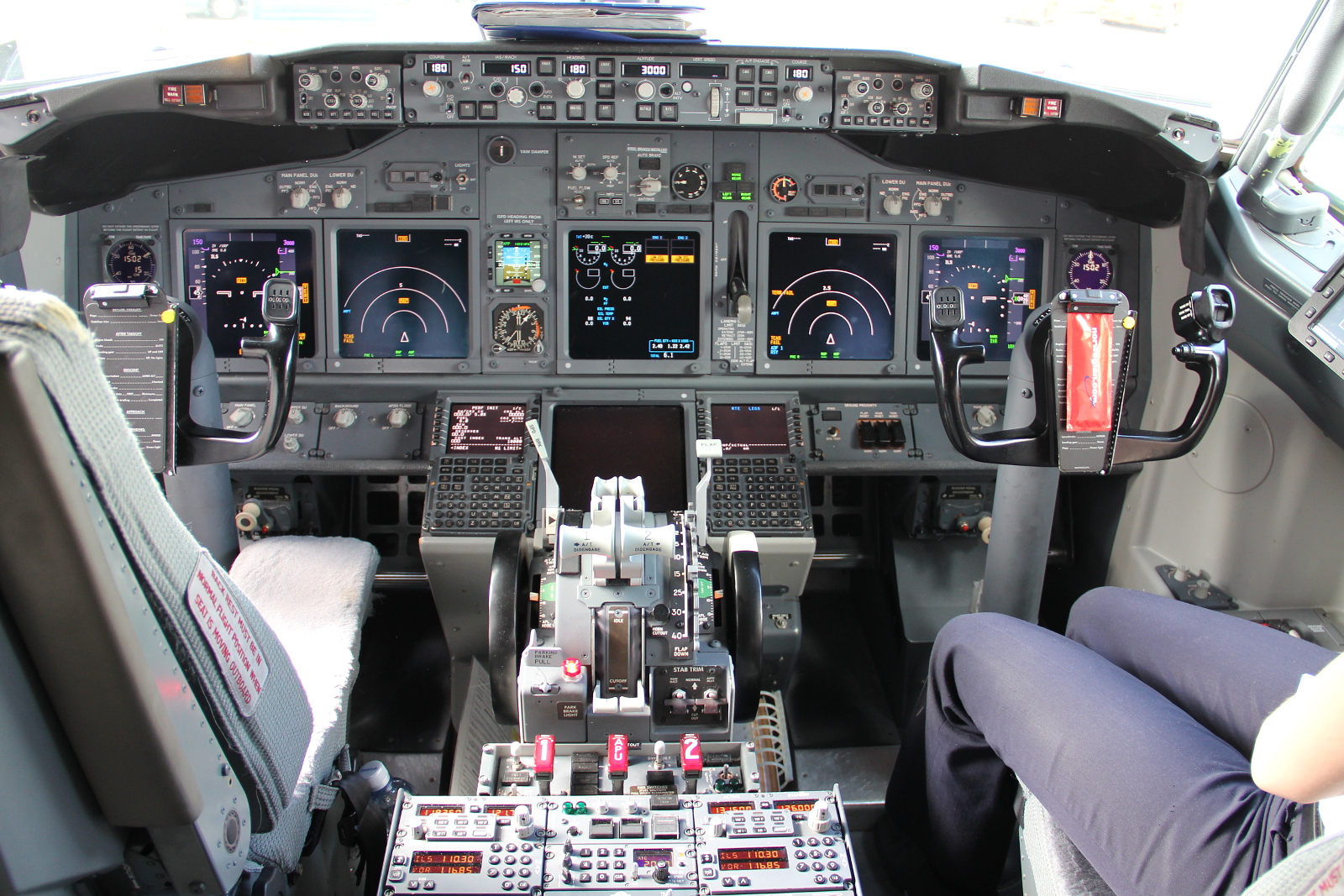 LN-NOV (31713) 2010 Boeing 737-8FZ WL