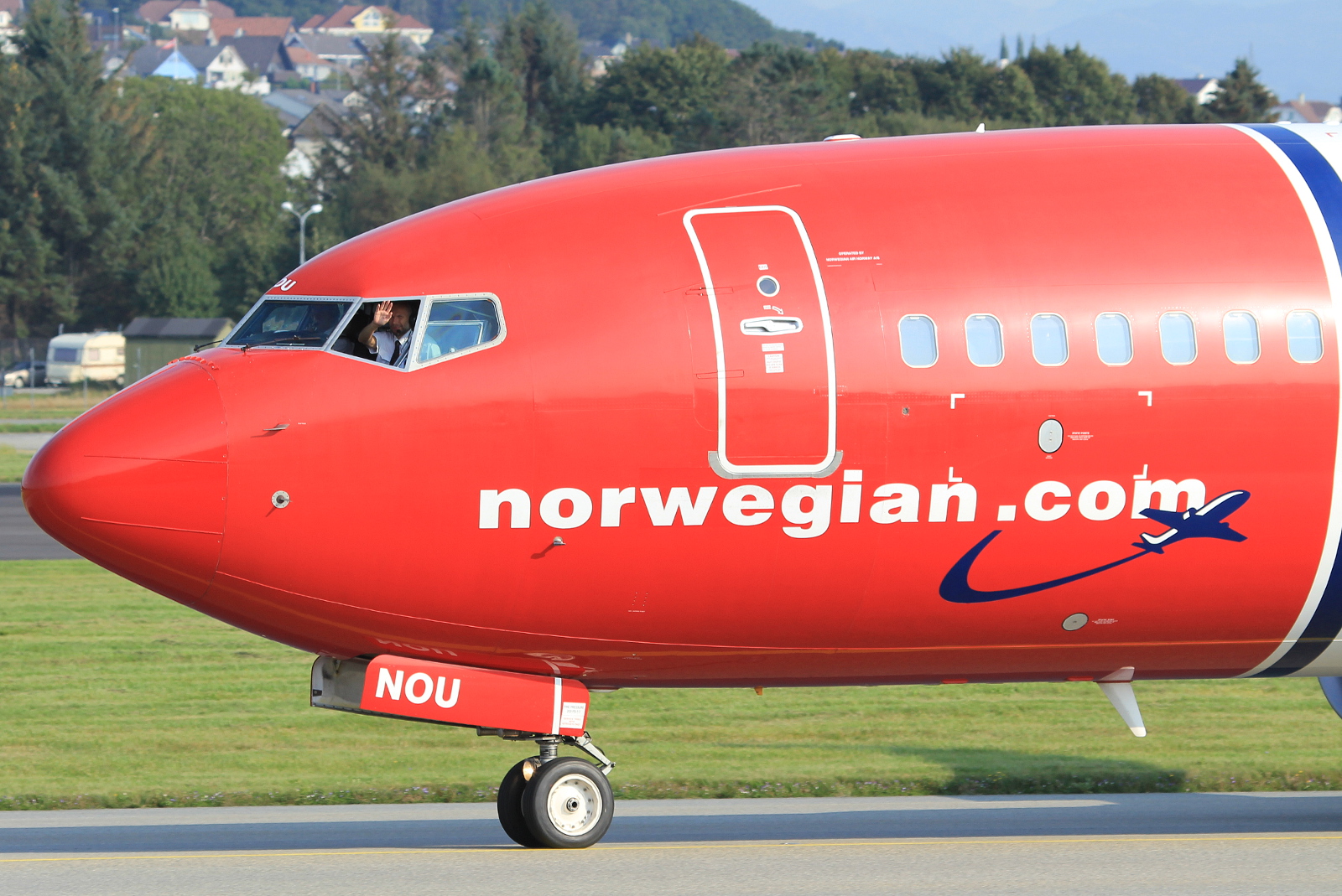 LN-NOU · Boeing 737-8FZ · (SVG / ENZV)
