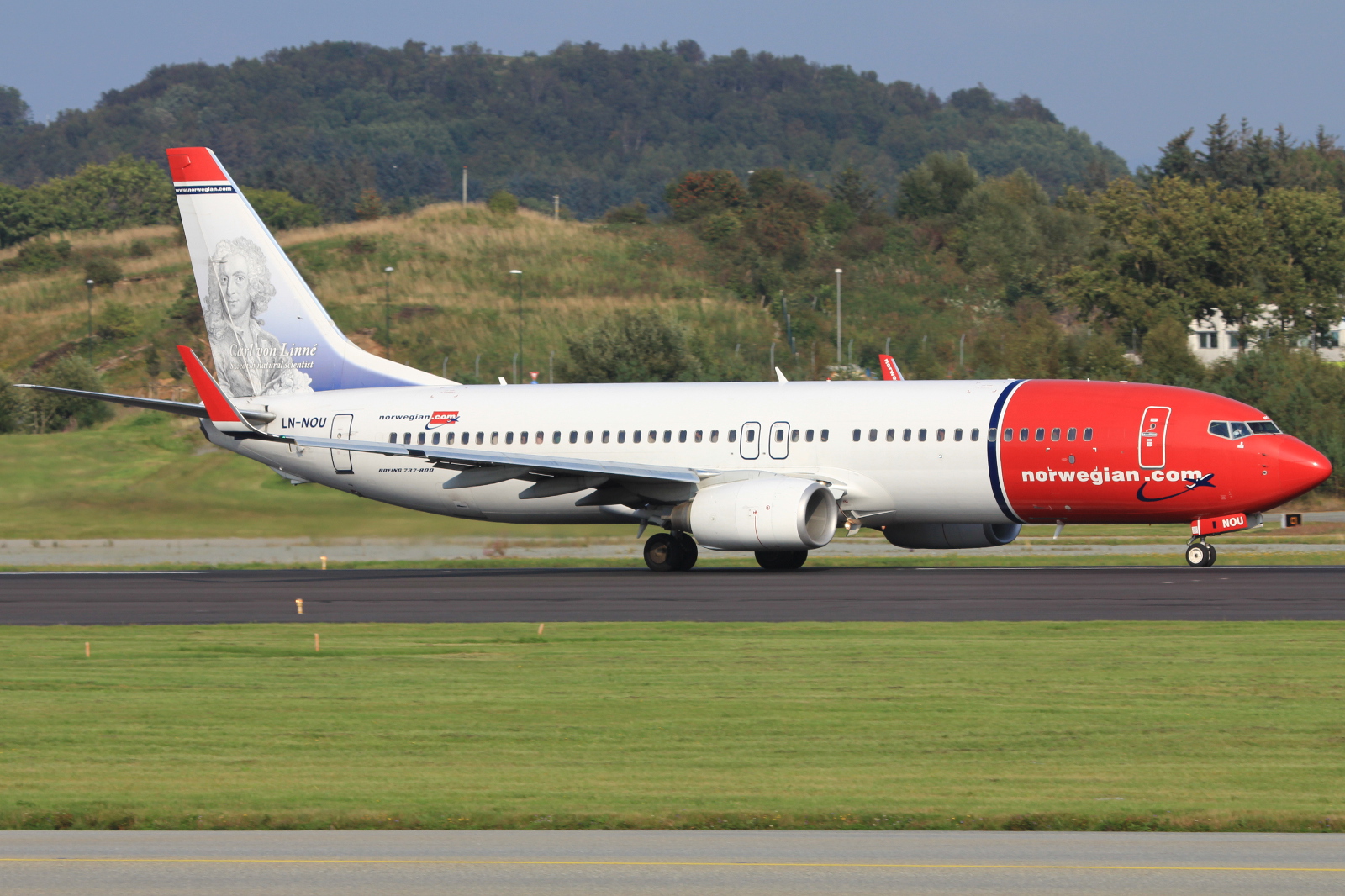 LN-NOU · Boeing 737-8FZ · (SVG / ENZV)