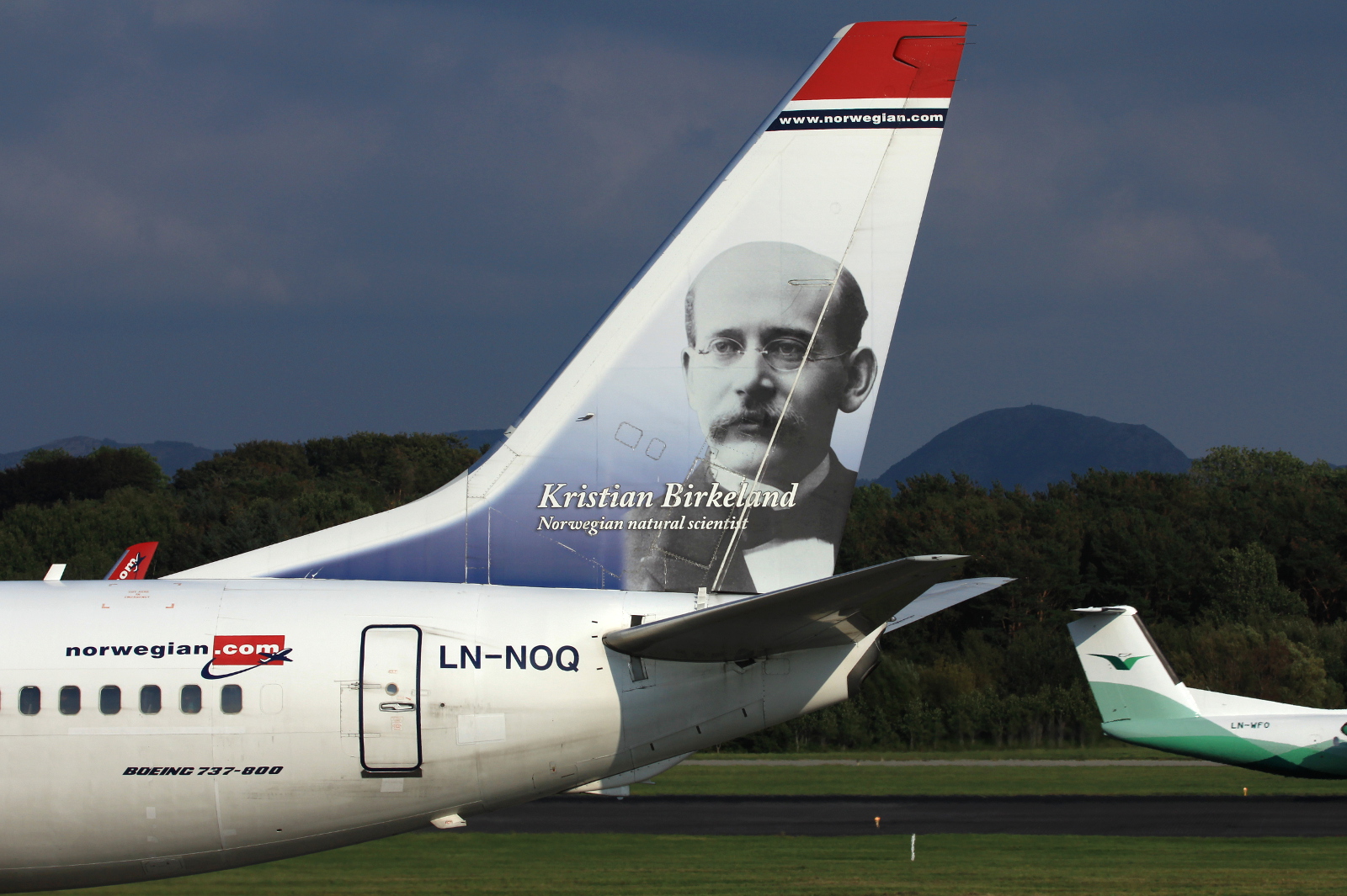 LN-NOQ (32658) 2005 Boeing 737-86N WL
