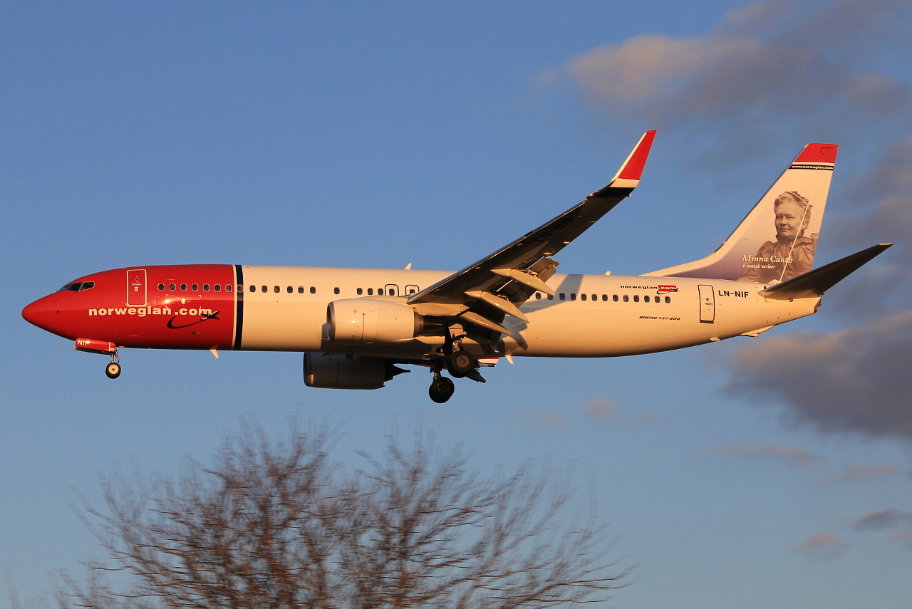 LN-NIF (39434) 2013 Boeing 737-8JP WL